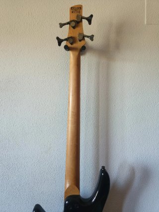 Bajo Ibanez GIO 2011