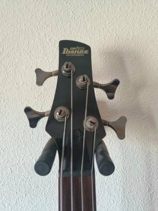 Bajo Ibanez GIO 2011