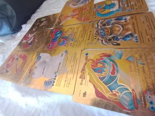 Cartas Pokémon Doradas VMAX
