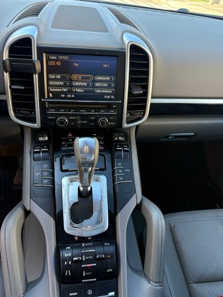 Porsche Cayenne 2012