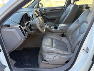 Porsche Cayenne 2012