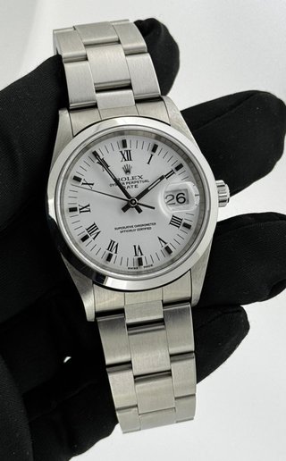 Rolex Oyster Perpetual Date 15200