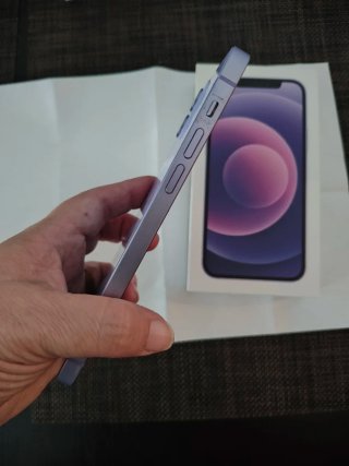 iPhone 12 Viola