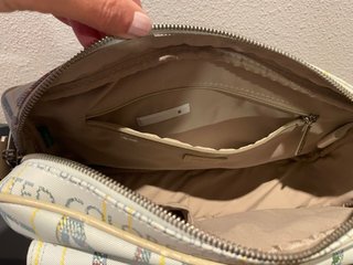 Bolso United Colors of Benetton logo