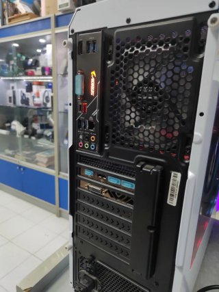 Torre Gaming AMD Ryzen 5 RX580