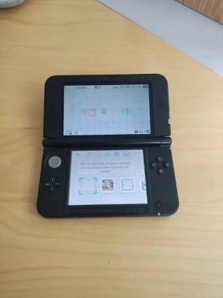 Nintendo 3DS Negra XL + 2 juegos