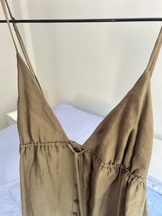 Top Zara verde oliva nuevo