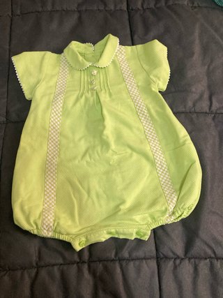 Pelele verde 6 meses