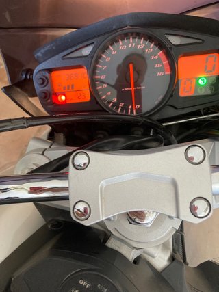 Suzuki GSR 600cc Naked Plata/Blanca