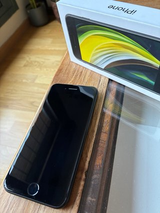 iPhone SE 64GB Nero