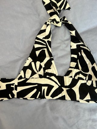 Top Zara blanco y negro estampado