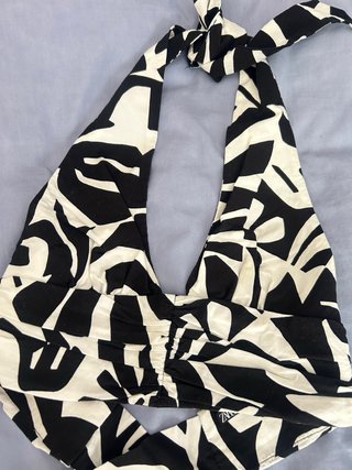 Top Zara blanco y negro estampado