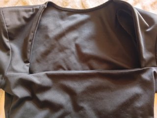 Crop top maniche lunghe nero