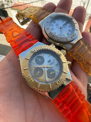 Reloj TechnoMarine Oro y Naranja