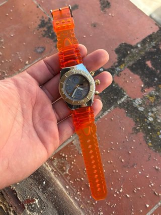 Reloj TechnoMarine Oro y Naranja