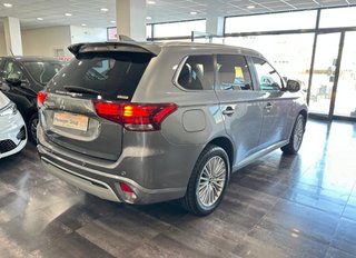 MITSUBISHI Outlander 2.4 PHEV Motion Auto 4WD