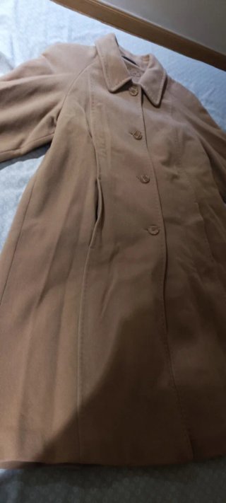 Abrigo de paño beige