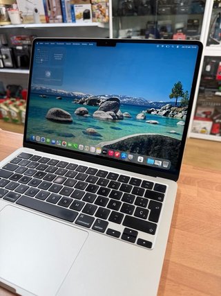 MacBook Air M3 13” 2024 8GB 256GB SSD
