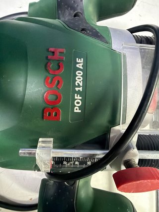 Fresadora Bosch POF 1200 AE
