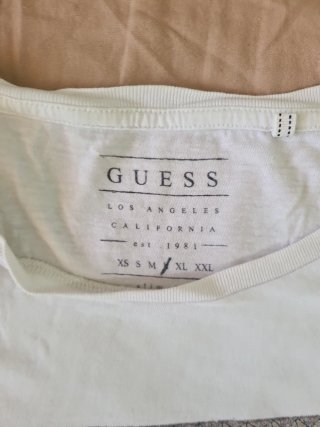 Camiseta Guess manga larga blanca