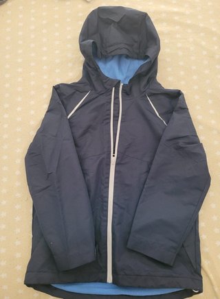 CHAQUETA CON CAPUCHA DE NIÑO TALLA 10-11