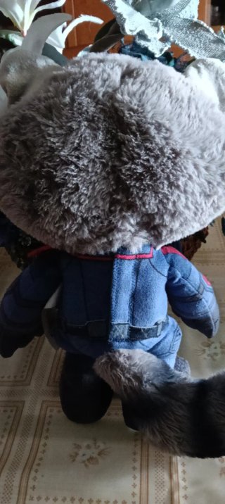 Peluche Rocket Marvel