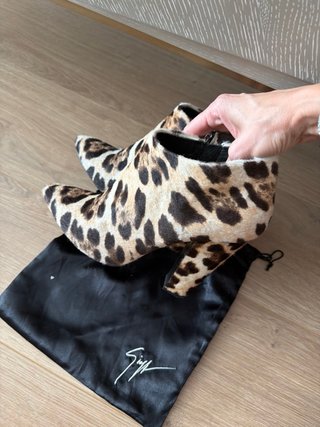 Botín Leopardo Giuseppe Zanotti Talla 41