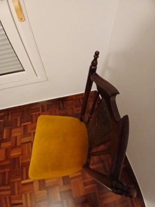 Juego de 3 sillas de madera