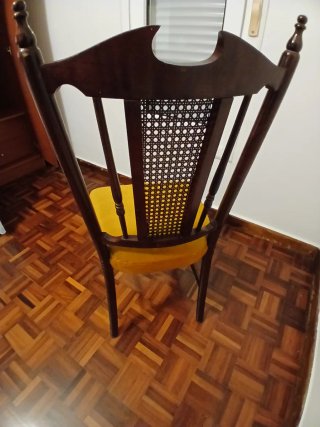 Juego de 3 sillas de madera