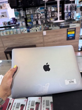 MacBook Pro 14” 2017 16GB 1TB