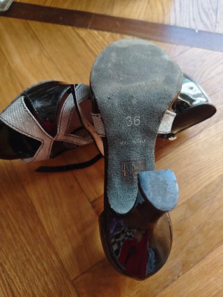 Scarpe da ballo latino nere con dettagli argento