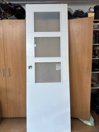 Puerta corredera de cocina madera lacada