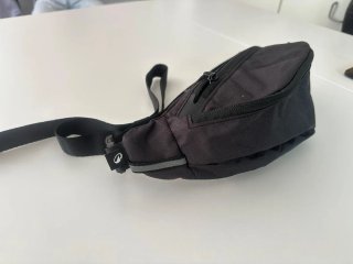 COMBO EMPRENDEDOR: Mochila y Riñonera Negra