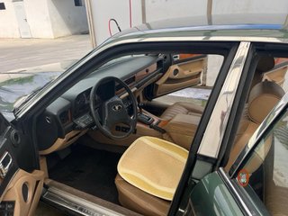 Jaguar XJ 6 1988(Generación XJ40)