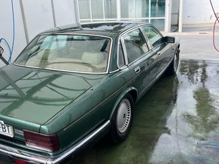 Jaguar XJ 6 1988(Generación XJ40)