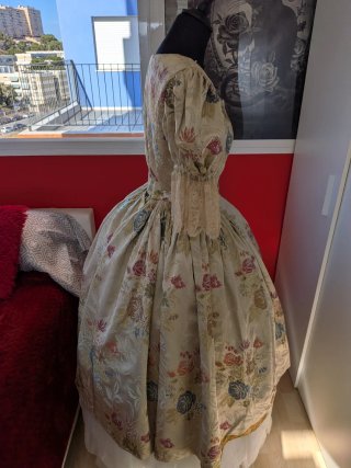 Traje Fallera Alicante Beige Multicolor