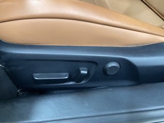 RC 2.5 300h Executive Navigation