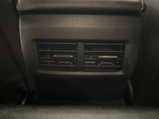 RC 2.5 300h Executive Navigation