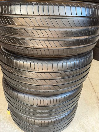 Neumáticos Michelin 235/55/18 104T