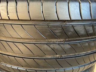 Neumáticos Michelin 235/55/18 104T