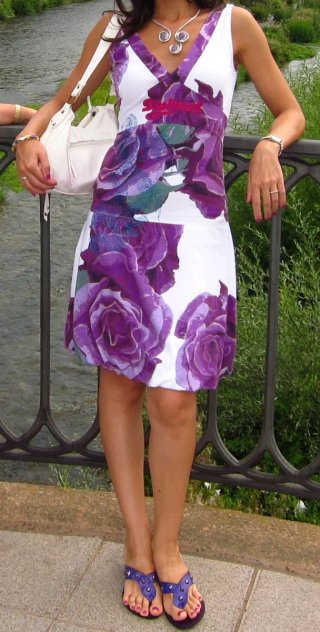 Vestido Desigual flores moradas