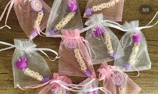 Llaveros personalizados nombres flores y mickey