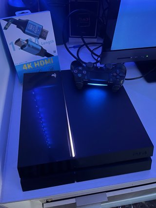PS4 500GB + Mando + FC20