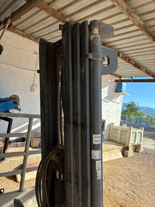 Elevador , toro, hidráulico para tractor.