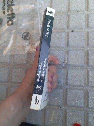 Libro  primera edición Muchas vidas muchos maestro