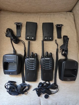 2 Walkie Talkies BAOFENG Negros