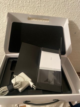 MacBook Pro 13” Plata I7 16Gb 750G