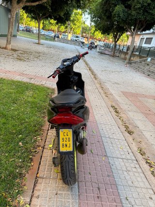 Yamaha Jog RR Negra Automática