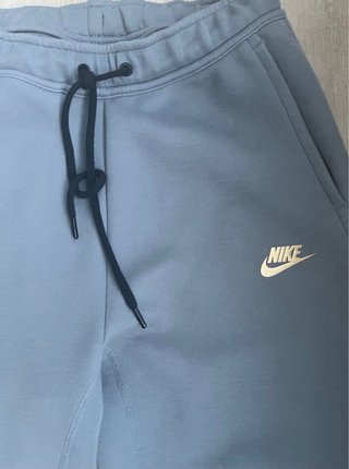 Pantalón Nike Tech Fleece Gris
