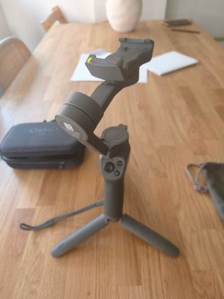 DJI Osmo Mobile 3 Gimbal para móvil